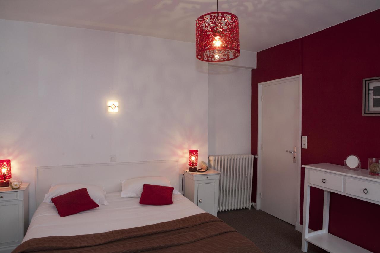 Logis Hotel Le Chrismas Châteaulin Eksteriør billede